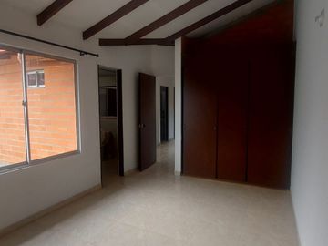 EN VENTA CASA EN CONJUNTO CERRDAO ENTREPINOS