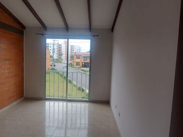 EN VENTA CASA EN CONJUNTO CERRDAO ENTREPINOS