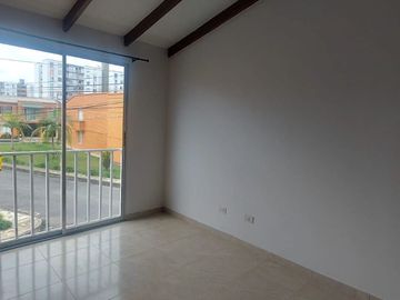 EN VENTA CASA EN CONJUNTO CERRDAO ENTREPINOS