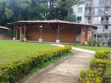 EN VENTA CASA EN CONJUNTO CERRDAO ENTREPINOS