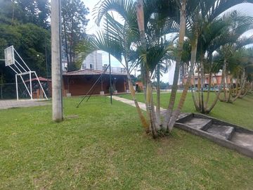 EN VENTA CASA EN CONJUNTO CERRDAO ENTREPINOS