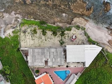 Ballenita - Punta Faro, amplio y moderno departamento frente al mar con balcón y dentro de condominio privado