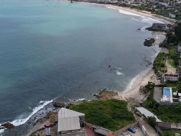 Ballenita - Punta Faro, amplio y moderno departamento frente al mar con balcón y dentro de condominio privado