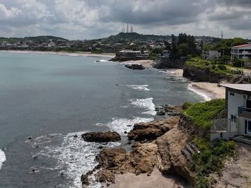 Ballenita - Punta Faro, amplio y moderno departamento frente al mar con balcón y dentro de condominio privado