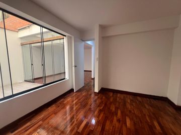 Departamento Remodelado En Barrio Medico - Surquillo