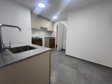 Departamento Remodelado En Barrio Medico - Surquillo
