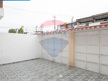 CASA EN AV. RAFAEL SANCHEZ, YUYUCOCHA, IBARRA