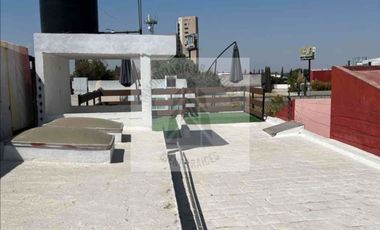 EXCELENTE OPORTUNIDAD DE INVERSIÓN 
VENTA DE CASA A UNAS CUADRAS DE ZAVALETA Y prolongación de la 25 pte  a un lado de la gran bodega a precio de Remate