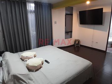 Oportunidad Unica: Se Vende Hermosa Casa De 3 Pisos Con Lindos Acabados - Mas Locall