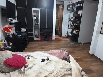 Oportunidad Unica: Se Vende Hermosa Casa De 3 Pisos Con Lindos Acabados - Mas Locall