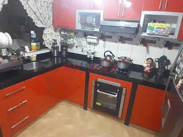 Oportunidad Unica: Se Vende Hermosa Casa De 3 Pisos Con Lindos Acabados - Mas Locall