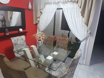 Oportunidad Unica: Se Vende Hermosa Casa De 3 Pisos Con Lindos Acabados - Mas Locall
