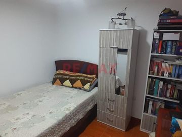 Oportunidad Unica: Se Vende Hermosa Casa De 3 Pisos Con Lindos Acabados - Mas Locall