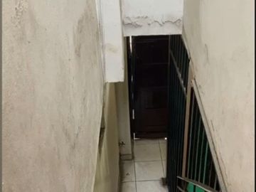 CASA EN VENTA DE 3 PISOS CON ZONIFICACION COMERCIAL EN AV. ANTUNEZ DE MAYOLO