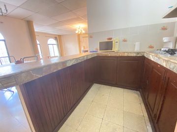 Se vende casa en La Alborada 12ava etapa a dos cuadras de la Av. Rodolfo Baquerizo Nazur