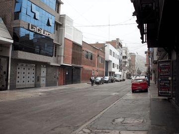 🚨EN VENTA CASA COMERCIAL EN PLENA ZONA DE ALTO COMERCIO A ESPALDAS DE MEGAPLAZA🚨