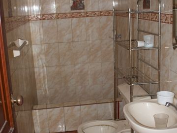 🚨EN VENTA CASA COMERCIAL EN PLENA ZONA DE ALTO COMERCIO A ESPALDAS DE MEGAPLAZA🚨