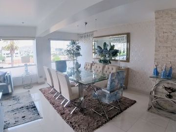 !!Se Vende Hermoso Duplex En Av. Reynaldo Vivanco Cuadra 3 - Surco!!