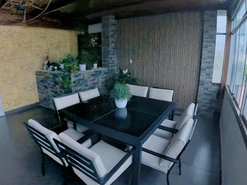 !!Se Vende Hermoso Duplex En Av. Reynaldo Vivanco Cuadra 3 - Surco!!