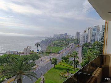 MALECON DE LA RESERVA VENTA EXCLUSIVO DEPARTAMENTO, CON EXCELENTE VISTA AL MAR