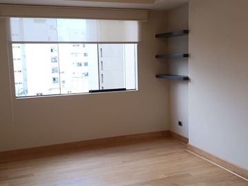 MALECON DE LA RESERVA VENTA EXCLUSIVO DEPARTAMENTO, CON EXCELENTE VISTA AL MAR