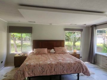 Venta parcela con Casas y plantación de arandanos