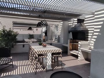Departamento En Venta A Pasos Plaza Egaña, Casi Nuevo
