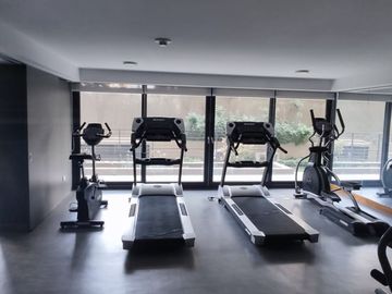 Departamento En Venta A Pasos Plaza Egaña, Casi Nuevo