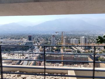 Departamento En Venta A Pasos Plaza Egaña, Casi Nuevo