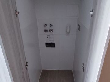 Departamento En Venta A Pasos Plaza Egaña, Casi Nuevo