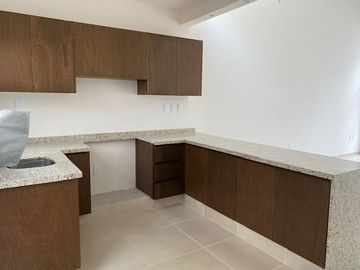 Pre Venta Casa de 1 nivel, cocina semi integral, 2 recamaras, 2 baños, closet, 1 cochera,Fracc. Cerrado