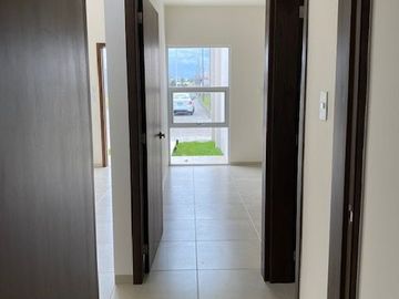 Pre Venta Casa de 1 nivel, cocina semi integral, 2 recamaras, 2 baños, closet, 1 cochera,Fracc. Cerrado
