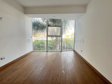 AMPLIO DPTO EN LAS MIMOSAS / 2 COCHERAS / DORM C/ BAÑO