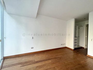 AMPLIO DPTO EN LAS MIMOSAS / 2 COCHERAS / DORM C/ BAÑO