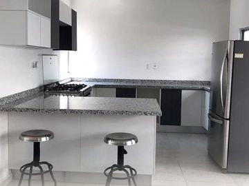 Casa Nueva 2 niveles, 3 recamaras, 2.5 baños, bi cochera, fracc cerrado.