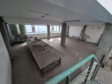 VENDO CASA DE 250M2 EN ZARATE