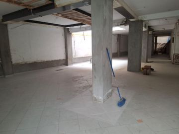 VENDO CASA DE 250M2 EN ZARATE