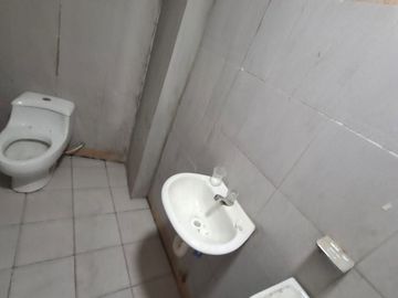 VENDO CASA DE 250M2 EN ZARATE