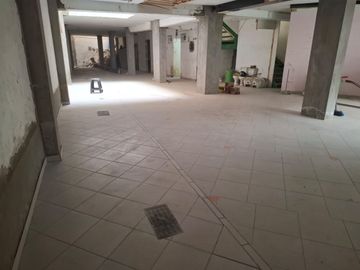 VENDO CASA DE 250M2 EN ZARATE