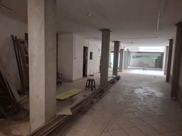 VENDO CASA DE 250M2 EN ZARATE