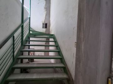 VENDO CASA DE 250M2 EN ZARATE
