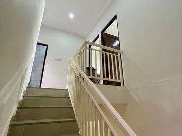 Rumah Ready Murah Hanya 3 Menit Ke Kantor Walikota Tangerang Selatan Free Furnish