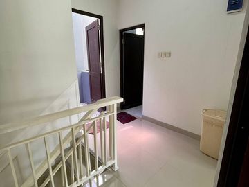 Rumah Ready Murah Hanya 3 Menit Ke Kantor Walikota Tangerang Selatan Free Furnish