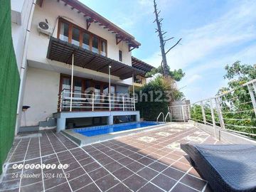 RUMAH VILLA RESORT DAGO PAKAR - KOLAM RENANG ANAK