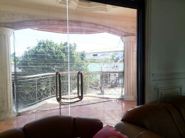 HOUSE AND BOARDING HOUSE FOR SALE ID 14976