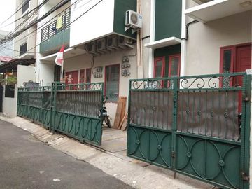 BUTUH CEPAT !!.. Kos - Kosan Murah 45 Kamar di Benhill, Jakarta Pusat hanya 14 M nego