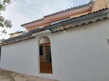 SE VENDE CASA DE 2 PISOS EN SANTA ÚRSULA, CUSCO, CUSCO