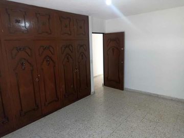 CASA EN VENTA EN EL FRACC MODELO 12 RECAMARAS
