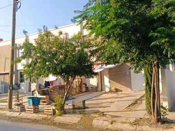 CASA EN VENTA,LAS BRISAS RESIDENCIAL GARCÍA, 2 PLANTAS, 2 RECÁMARAS, UN BAÑO, ESTACINAMIENTO