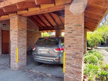 4D 4B, estar, servicios más taller con baño 264 mts en 5.017, El Algarrobal 1